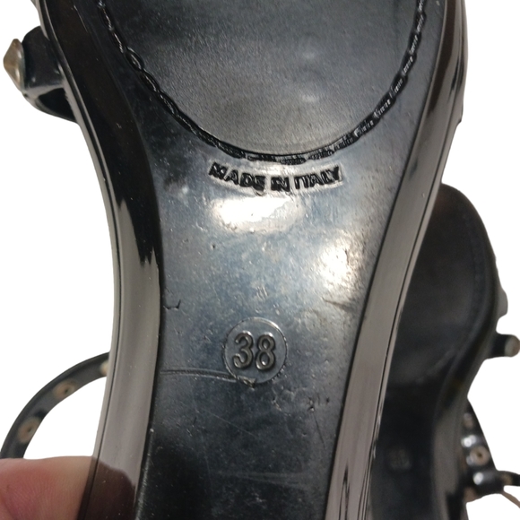 JIMMY CHOO Jelly Gladiator Studded Sandal Women's size 8
Box 2 - Picture 7 of 9